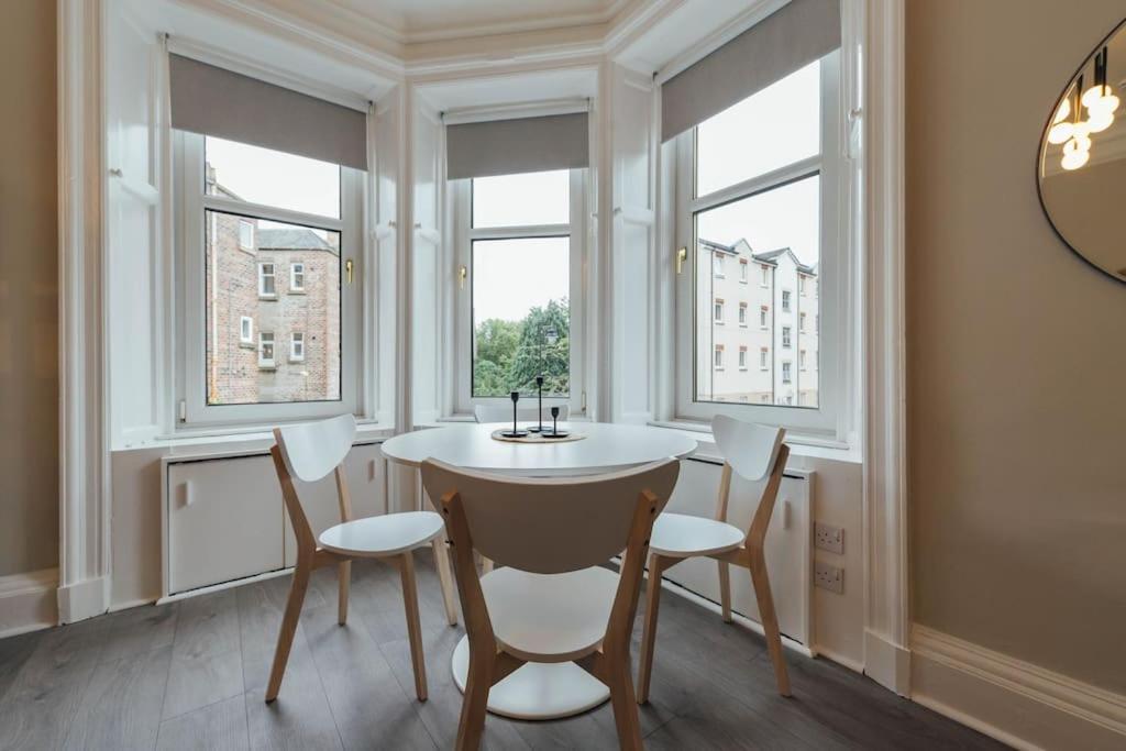 Stylish Stirling Apartment - Free Parking Exteriör bild