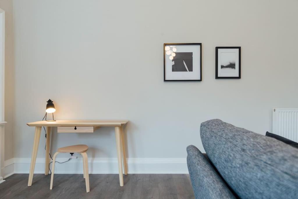 Stylish Stirling Apartment - Free Parking Exteriör bild