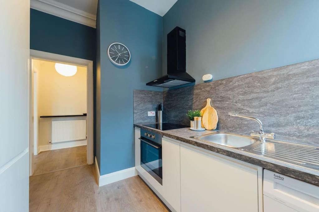 Stylish Stirling Apartment - Free Parking Exteriör bild
