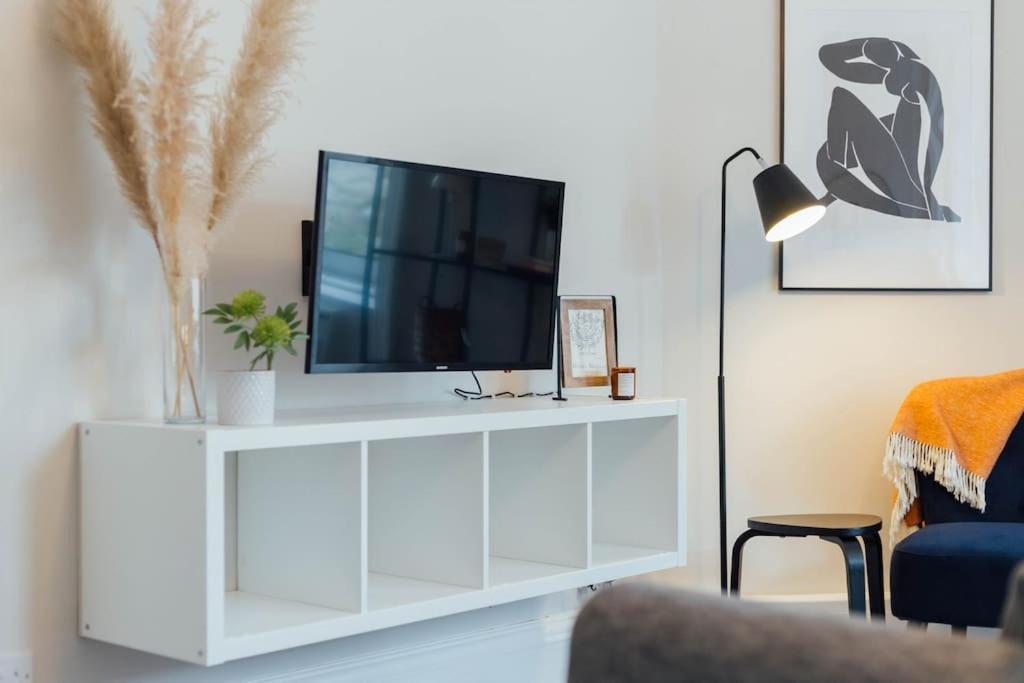 Stylish Stirling Apartment - Free Parking Exteriör bild